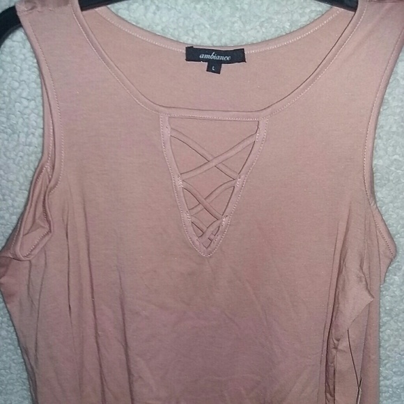 3 shirt bundle - Picture 5 of 8